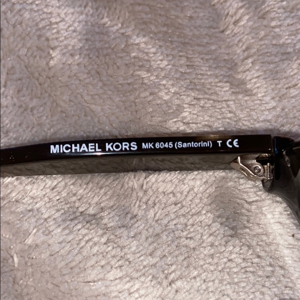 michael kors sunglasses w/ case - Picture 4 of 6